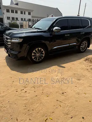 Toyota Land Cruiser 4.0 V6 GXR 2016 Black