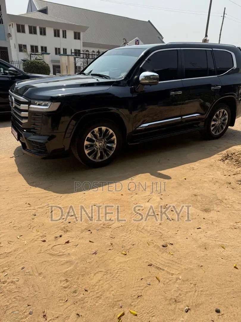 Toyota Land Cruiser 4.0 V6 GXR 2016 Black