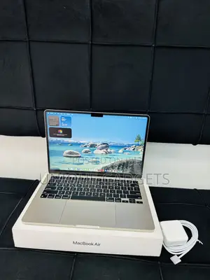 Laptop Apple MacBook Air 2022 M2 16GB Apple M2 SSD 256GB