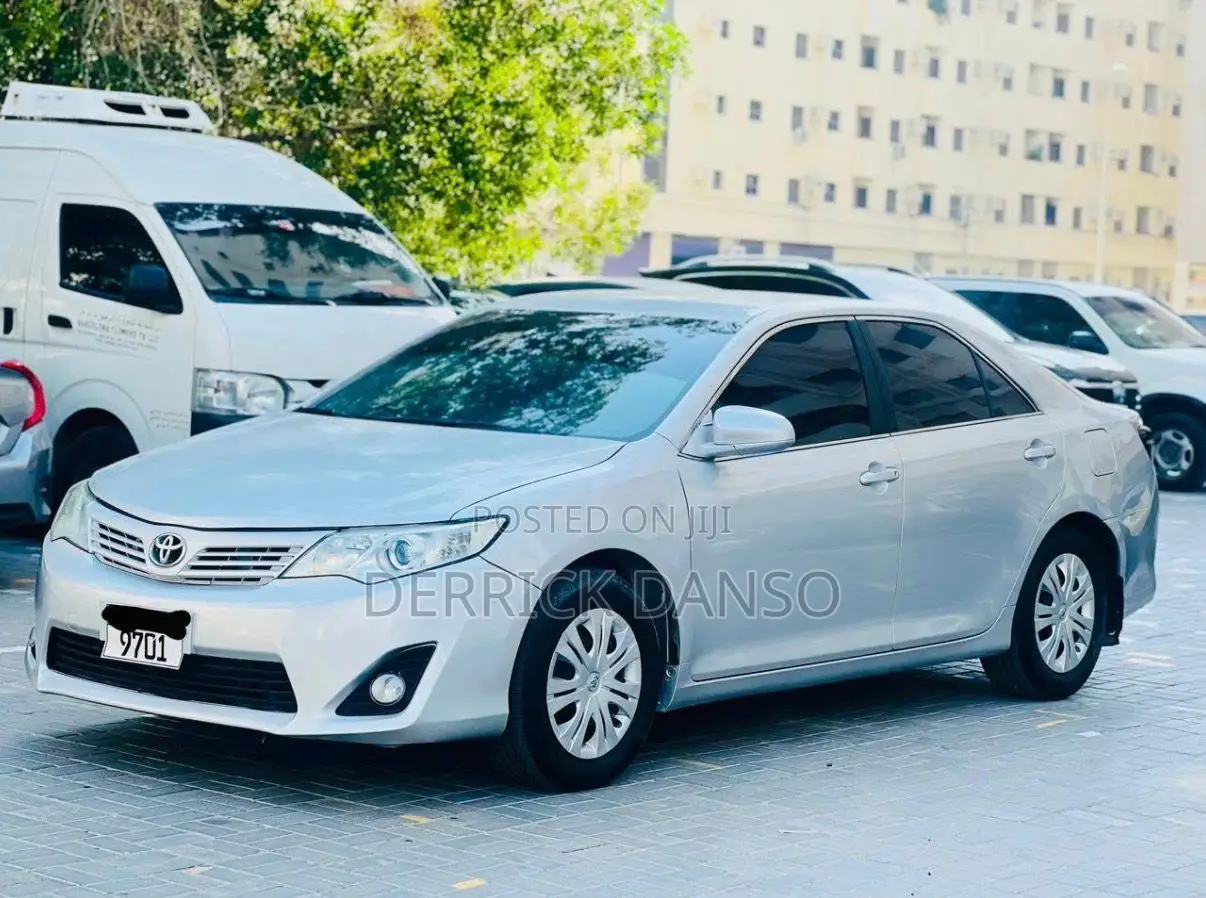 Toyota Camry 2015 Silver