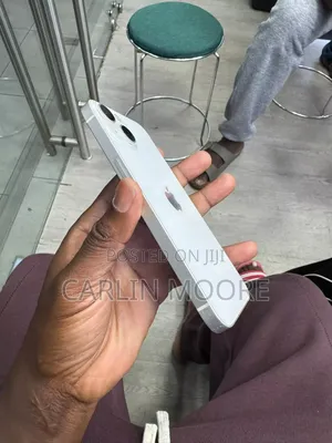 Apple iPhone 13 128 GB White