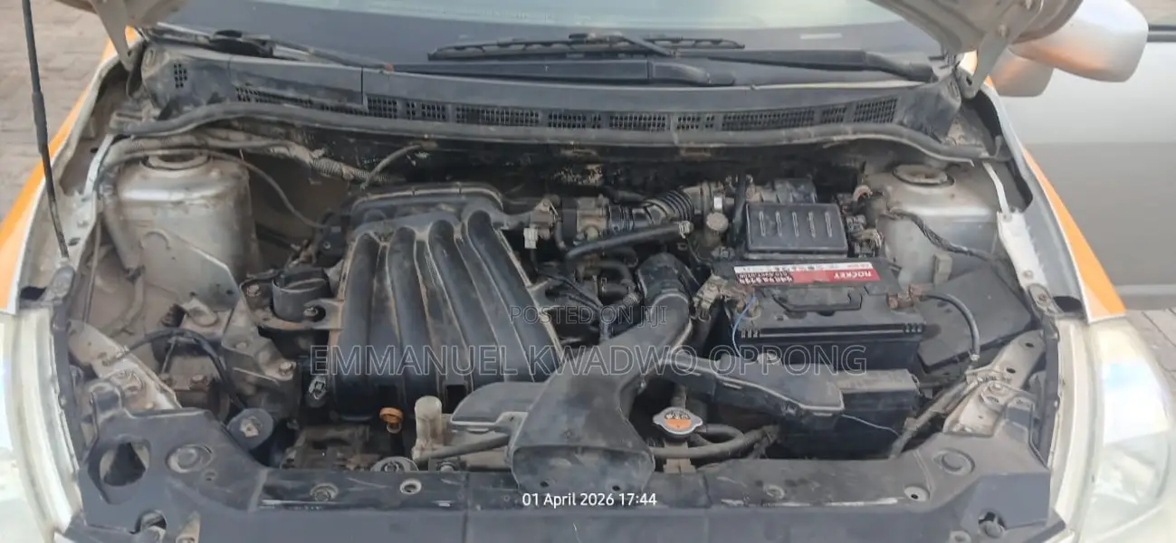 Nissan Versa 2008 Silver