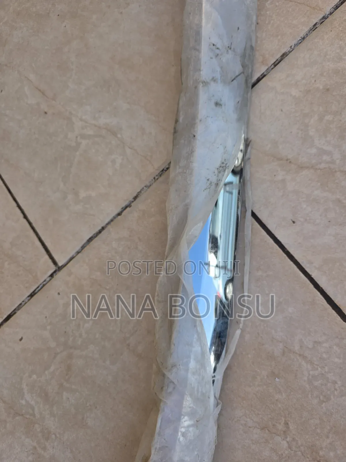 Toyota Voxy Bonnet Decoration