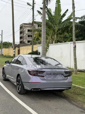 Honda Accord 2019 Pink