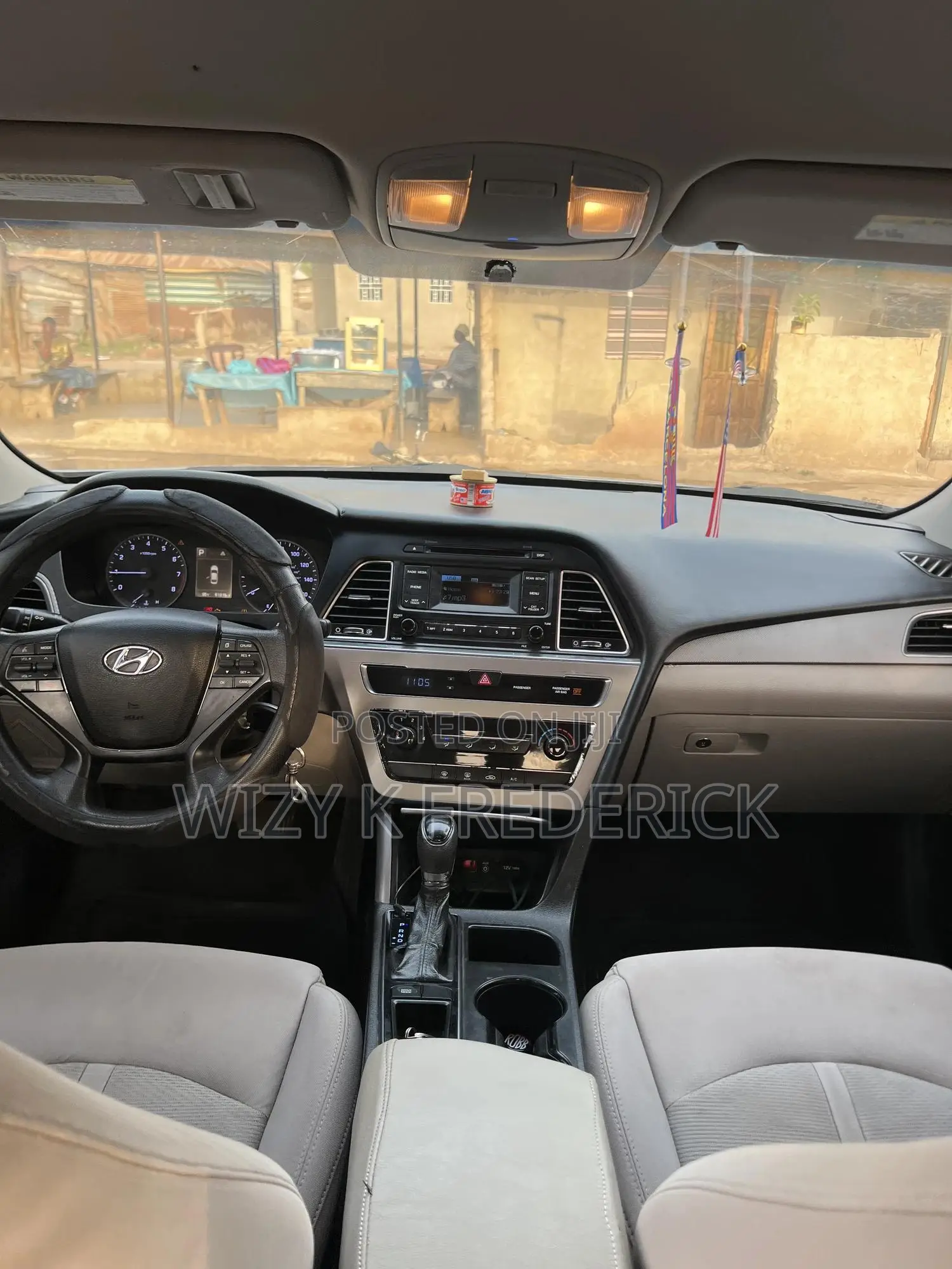 Hyundai Sonata SE 4dr Sedan (2.4L 4cyl 6A) 2015 Gray