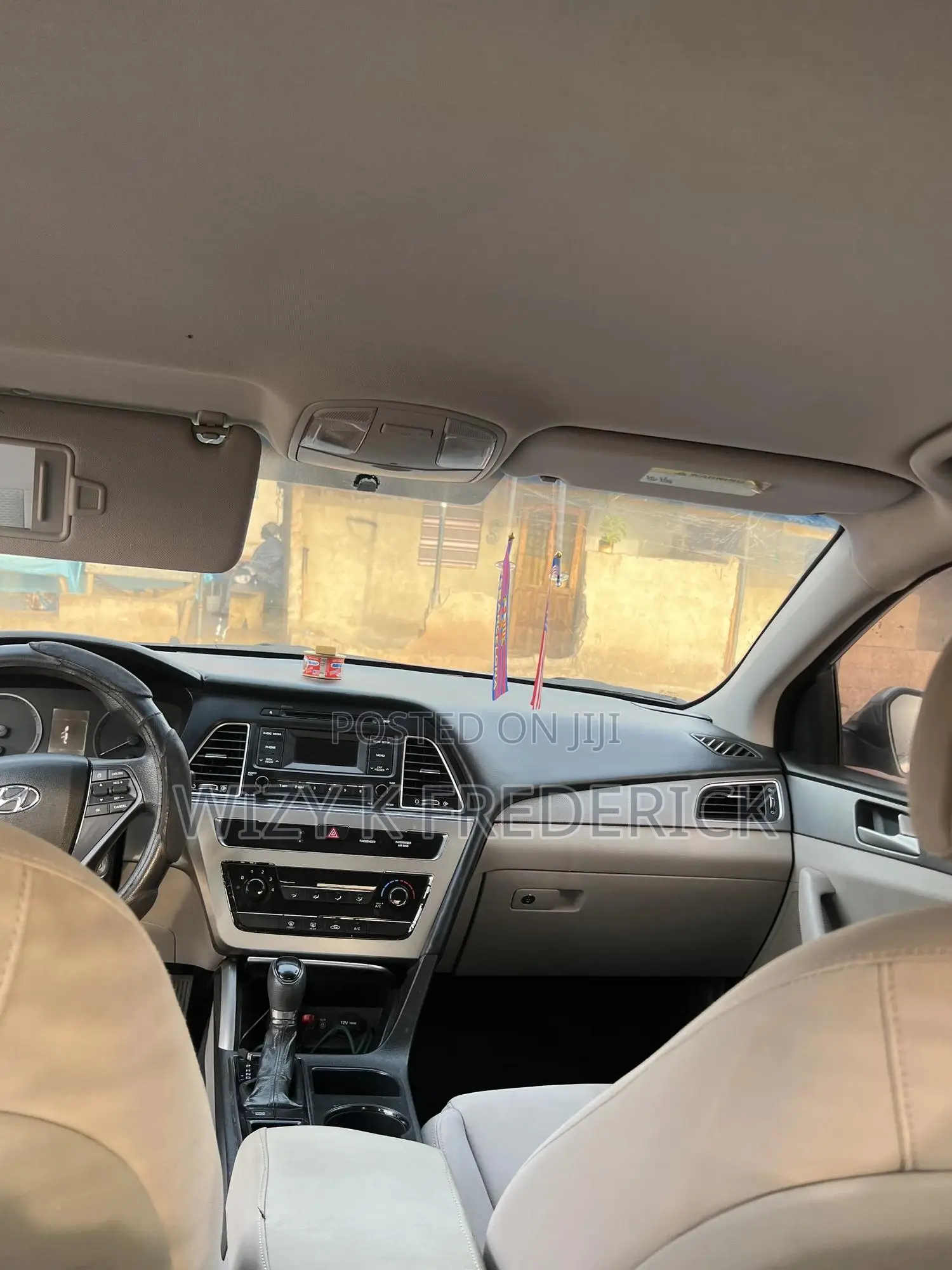 Hyundai Sonata SE 4dr Sedan (2.4L 4cyl 6A) 2015 Gray