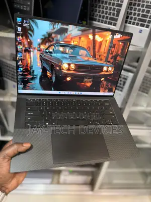 Laptop Dell Precision 5560 16GB Intel Core i7 SSD 512GB