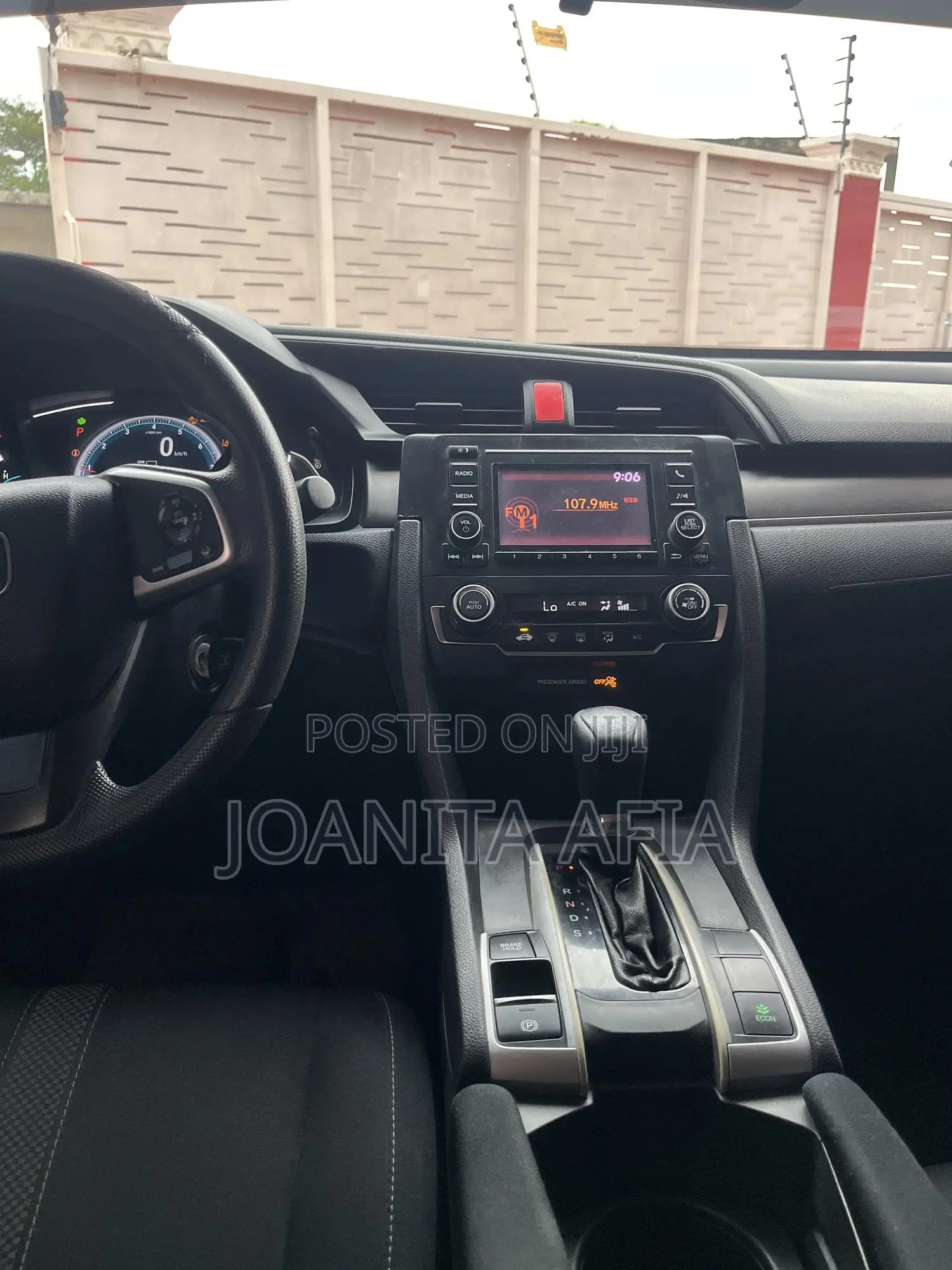 Honda Civic LX Sedan 2019 Silver