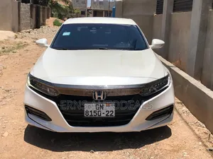 Honda Accord Sport (1.5L 4cyl Turbo CVT) 2019 White