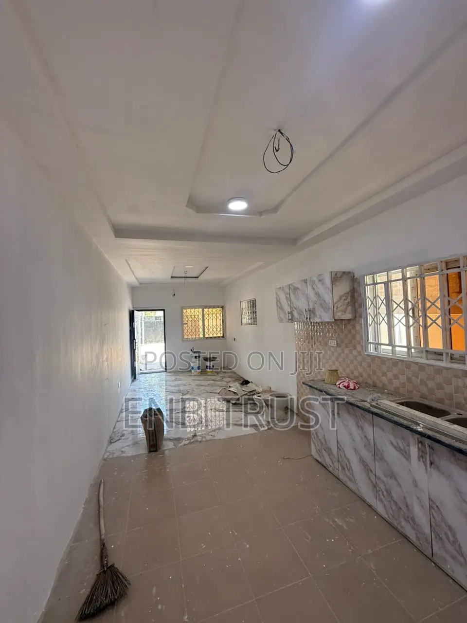 5bdrm House in Sonitra, Pokuase for rent