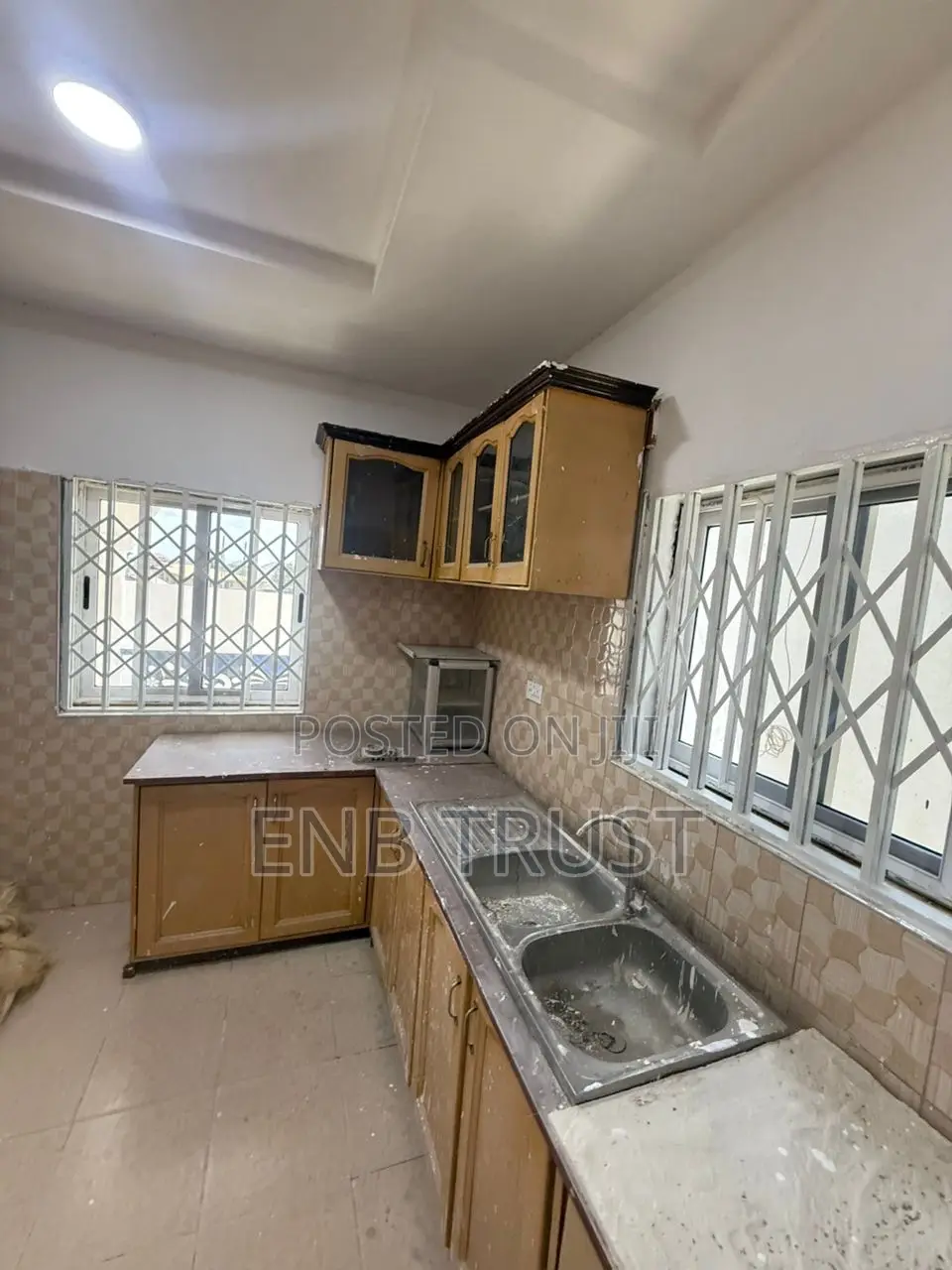 5bdrm House in Sonitra, Pokuase for rent