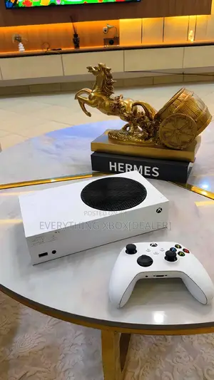 Xbox Series S (512gb)+ Controller + Select Your Games of Choice]