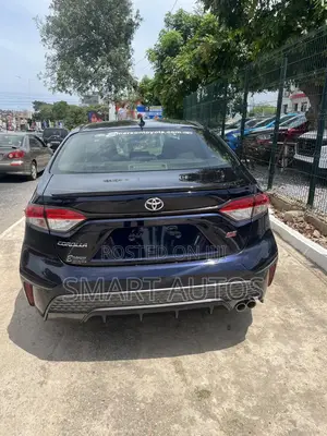 Toyota Corolla SE 2020 Blue