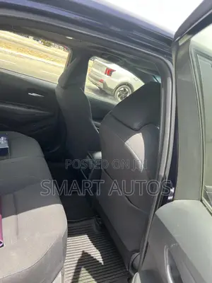 Toyota Corolla SE 2020 Blue