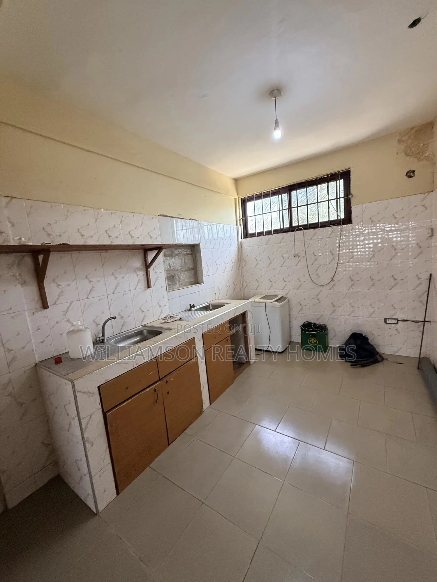 Furnished 1bdrm Apartment in Community 20 Estate, Spintex for rent