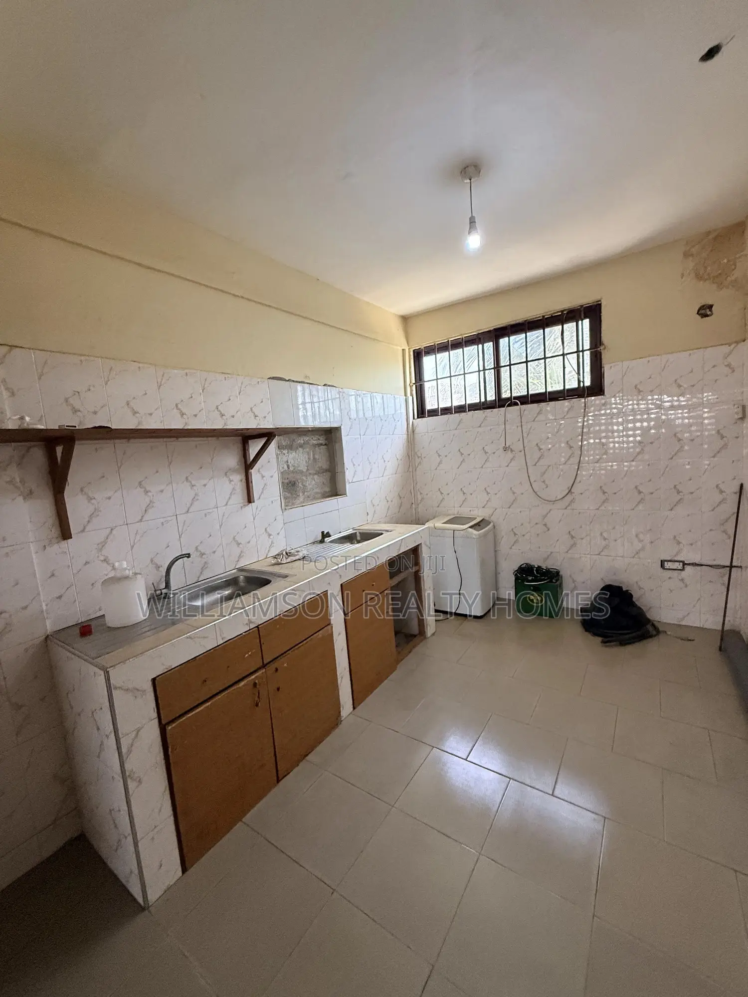 Furnished 1bdrm Apartment in Community 20 Estate, Spintex for rent