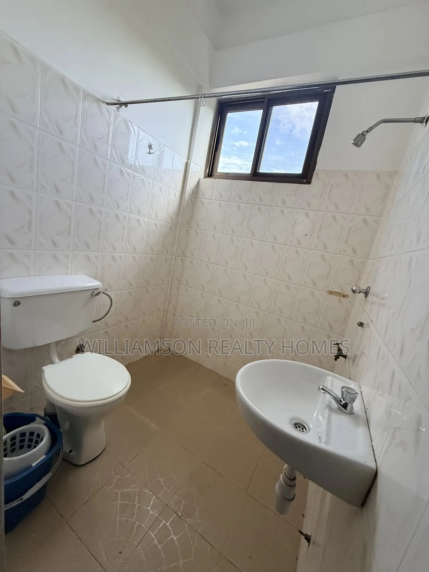 Furnished 1bdrm Apartment in Community 20 Estate, Spintex for rent