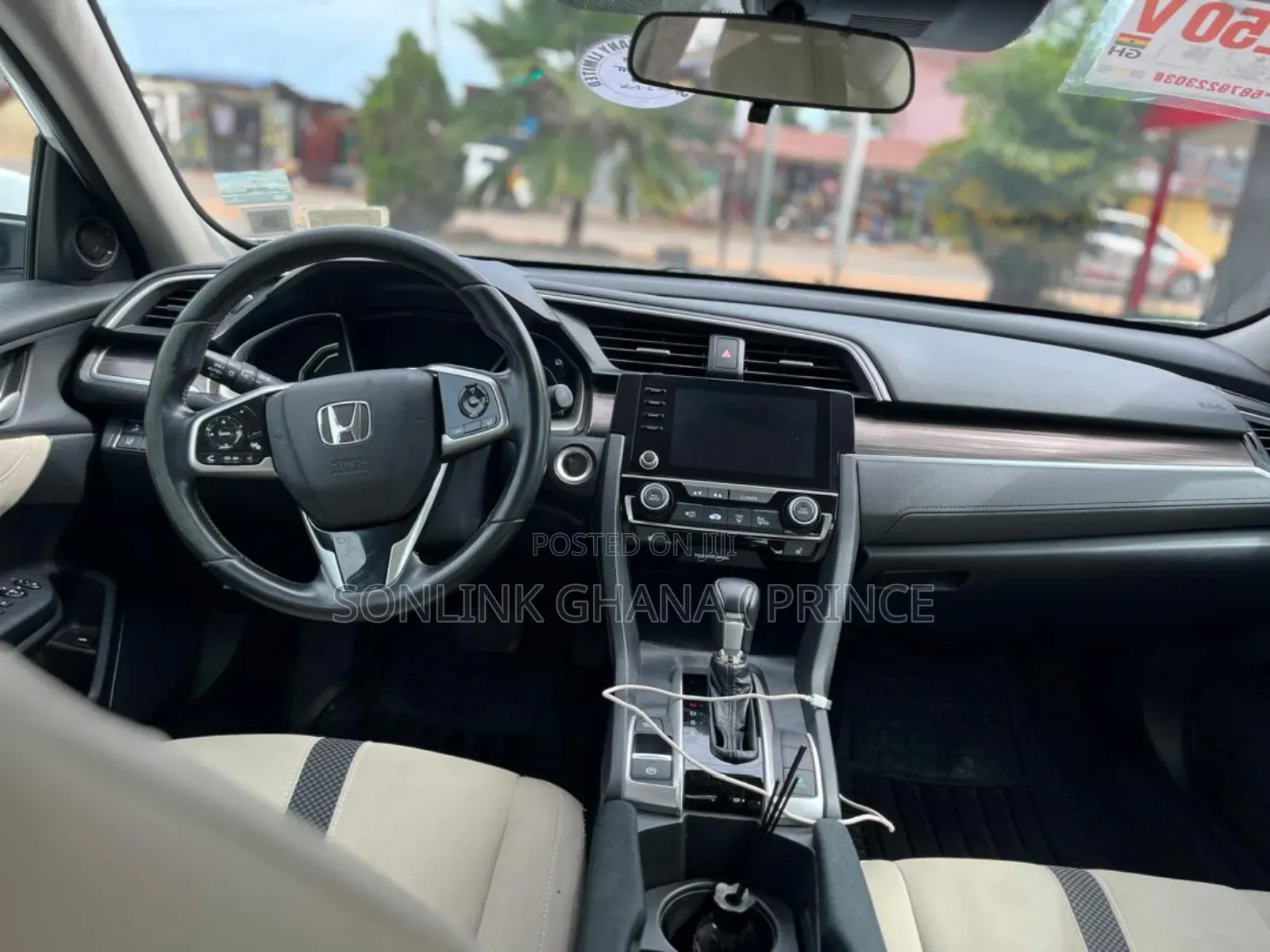 Honda Civic EX-L Sedan 2019 White
