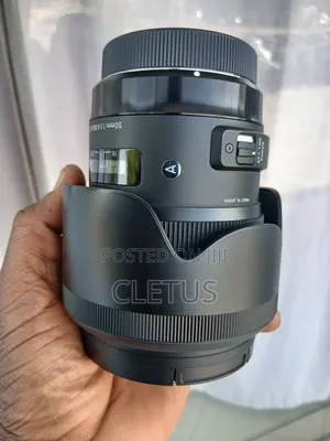 Sigma 50mm 1.4 Art Canon for Sale. Almost Like New