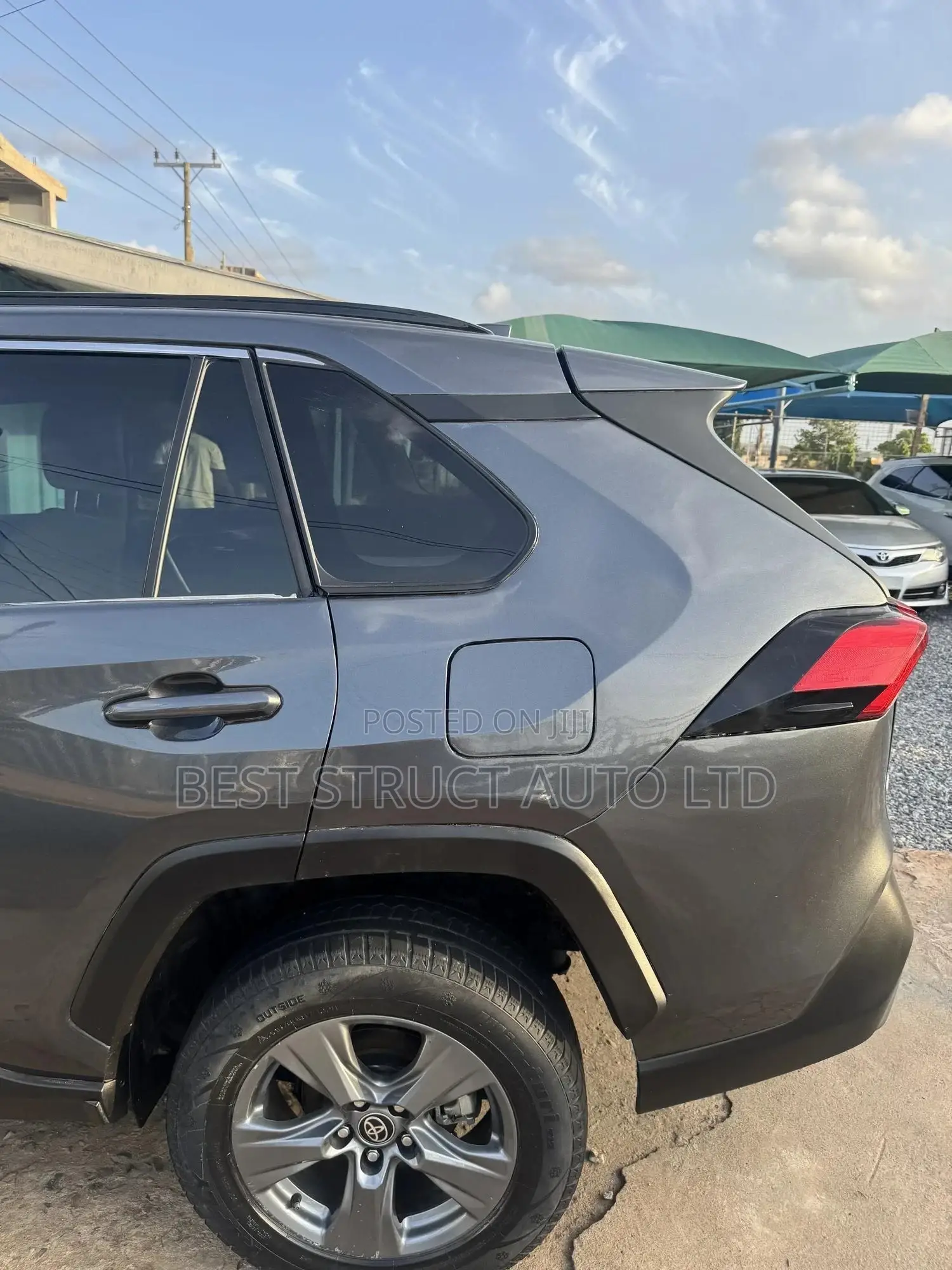 Toyota RAV4 XLE AWD 2024 Gray