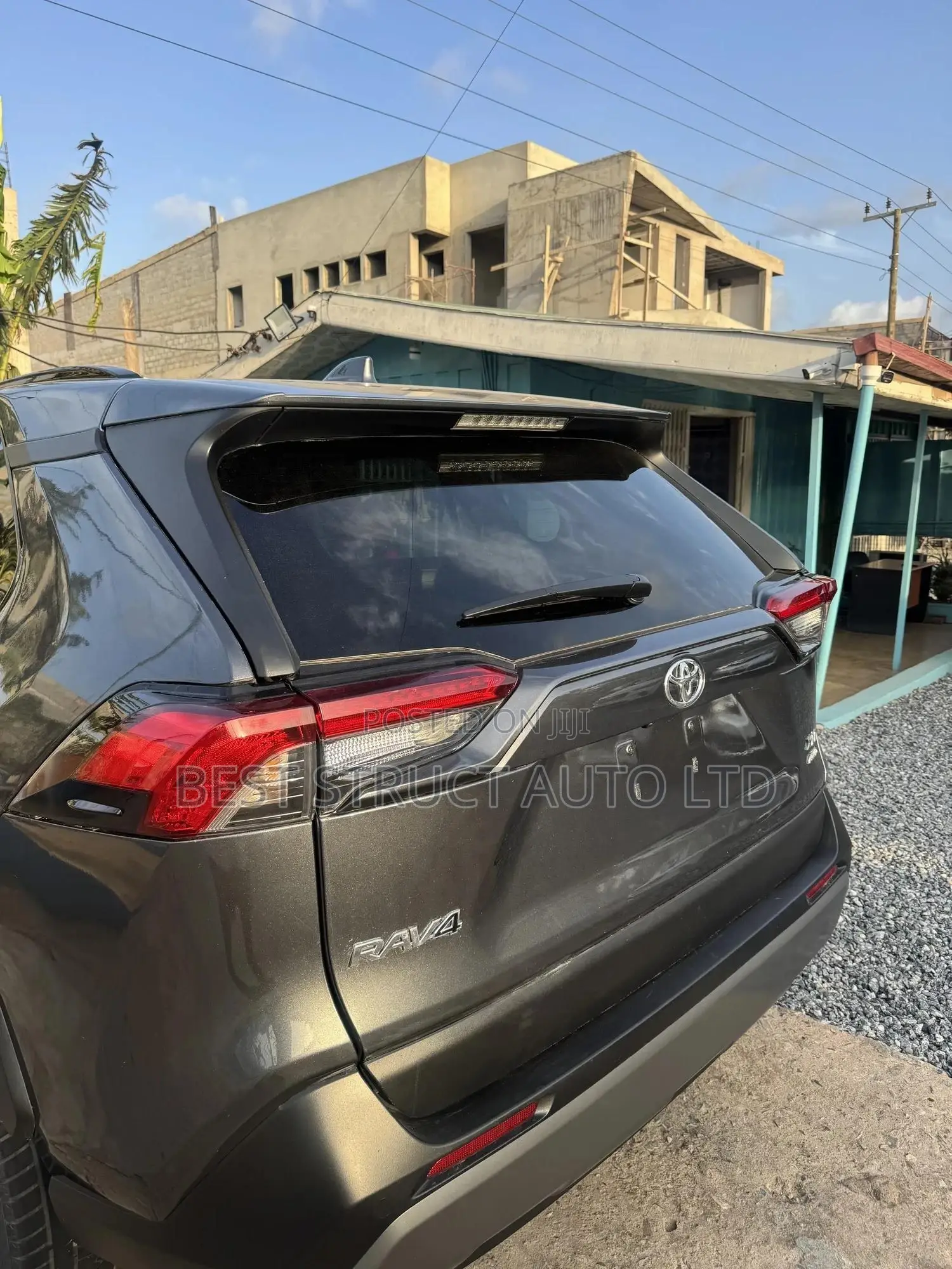 Toyota RAV4 XLE AWD 2024 Gray