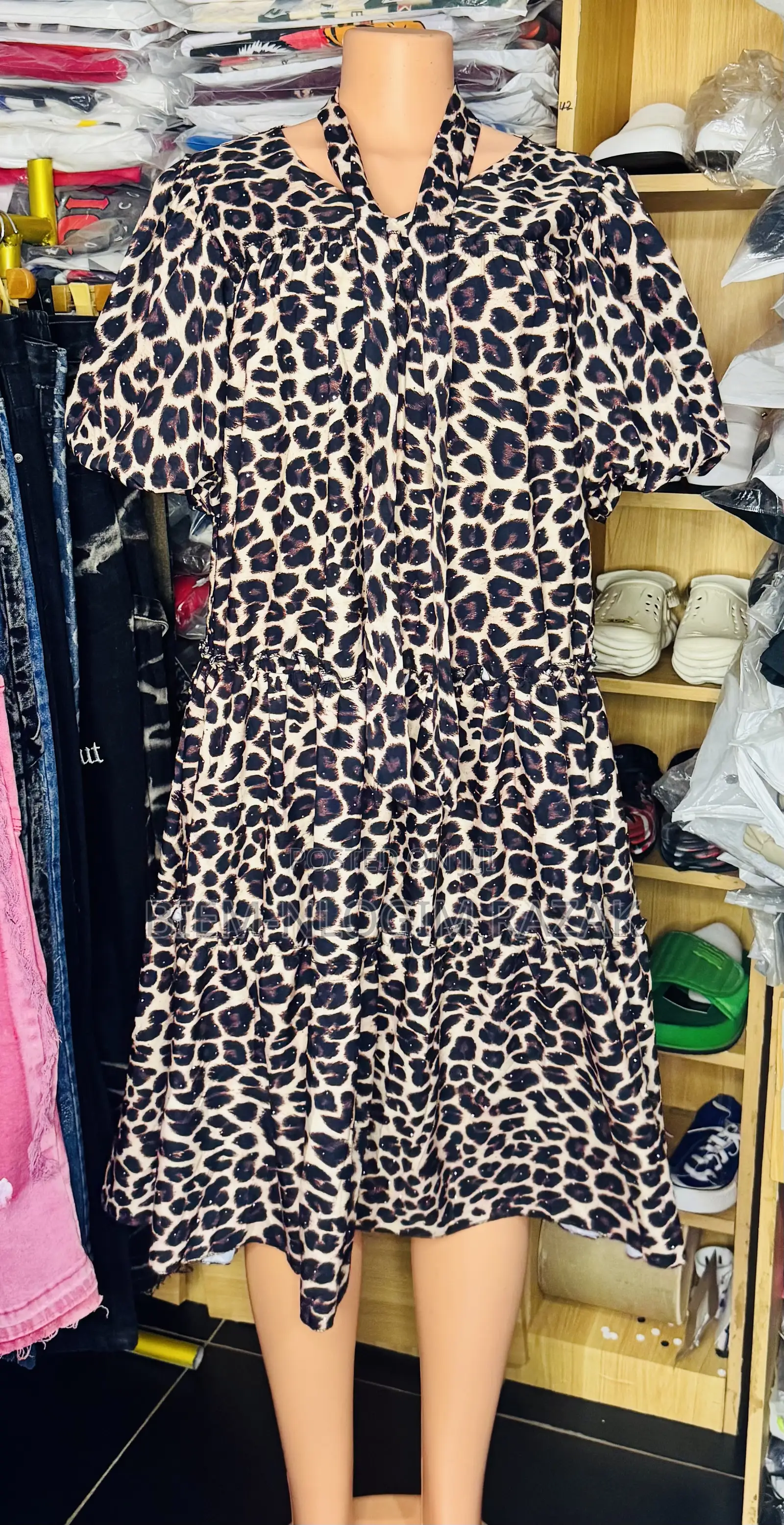 Ladies Beautiful Skirt N Top (Two Piece) Available