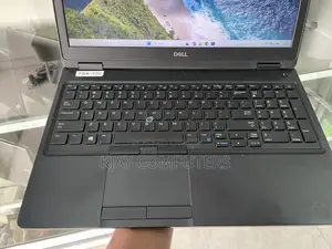 Laptop Dell Latitude 5590 8GB Intel Core i7 SSD 256GB