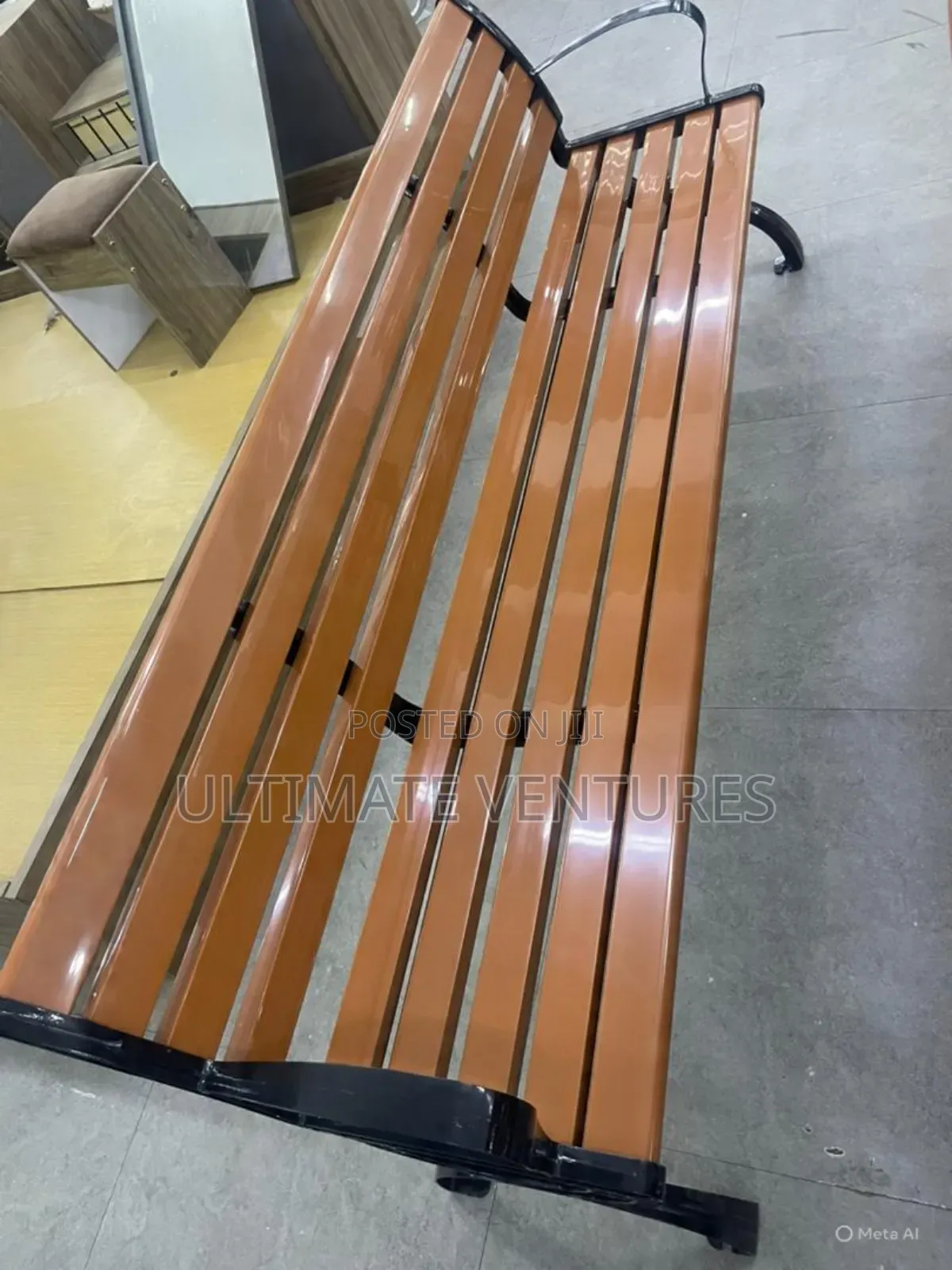 High Quality Awaiting Chair