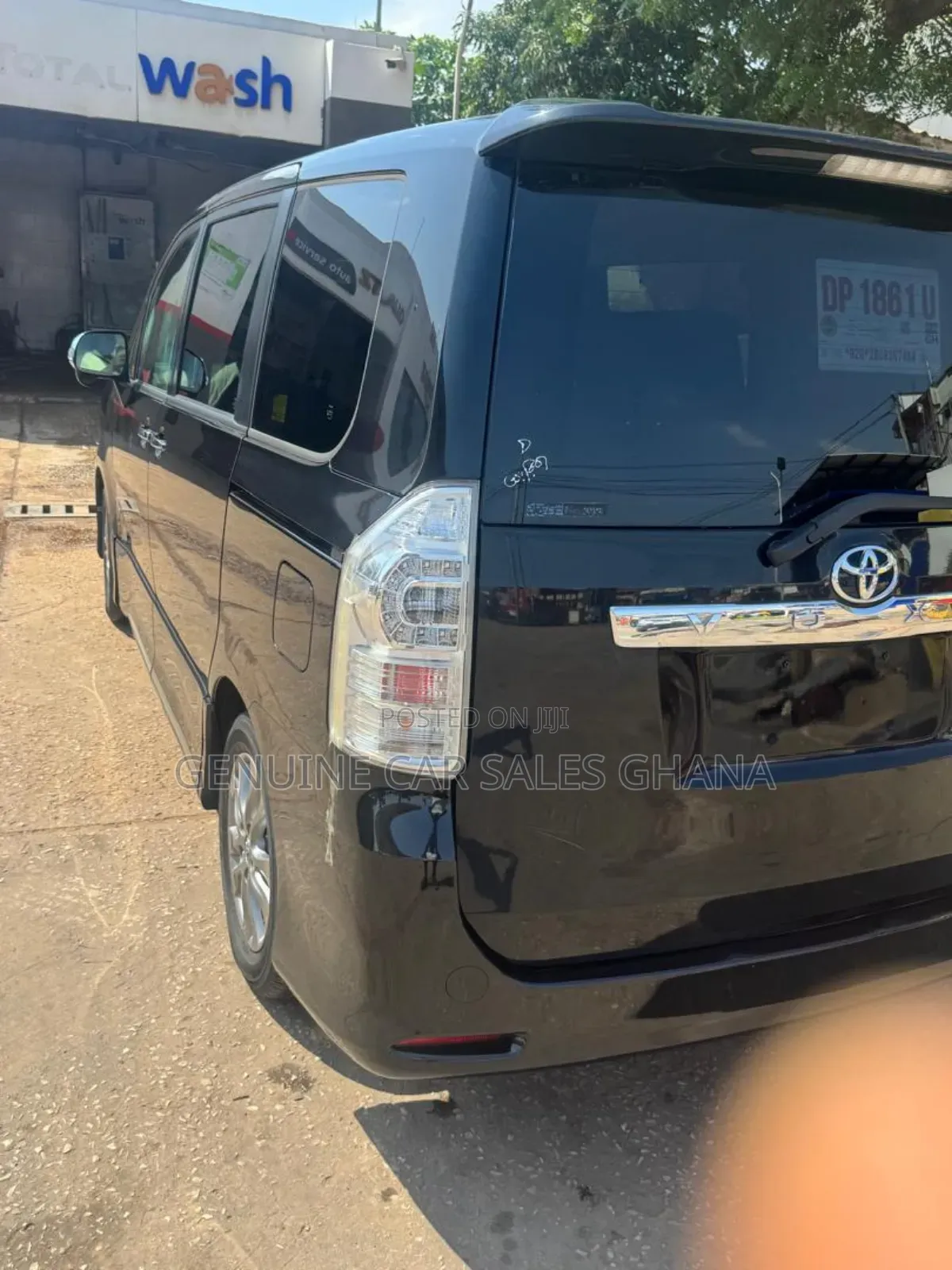 Toyota Voxy 2013 Gray