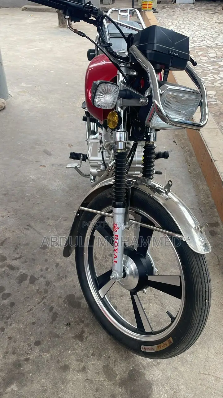New Royal RY125 2025 Red