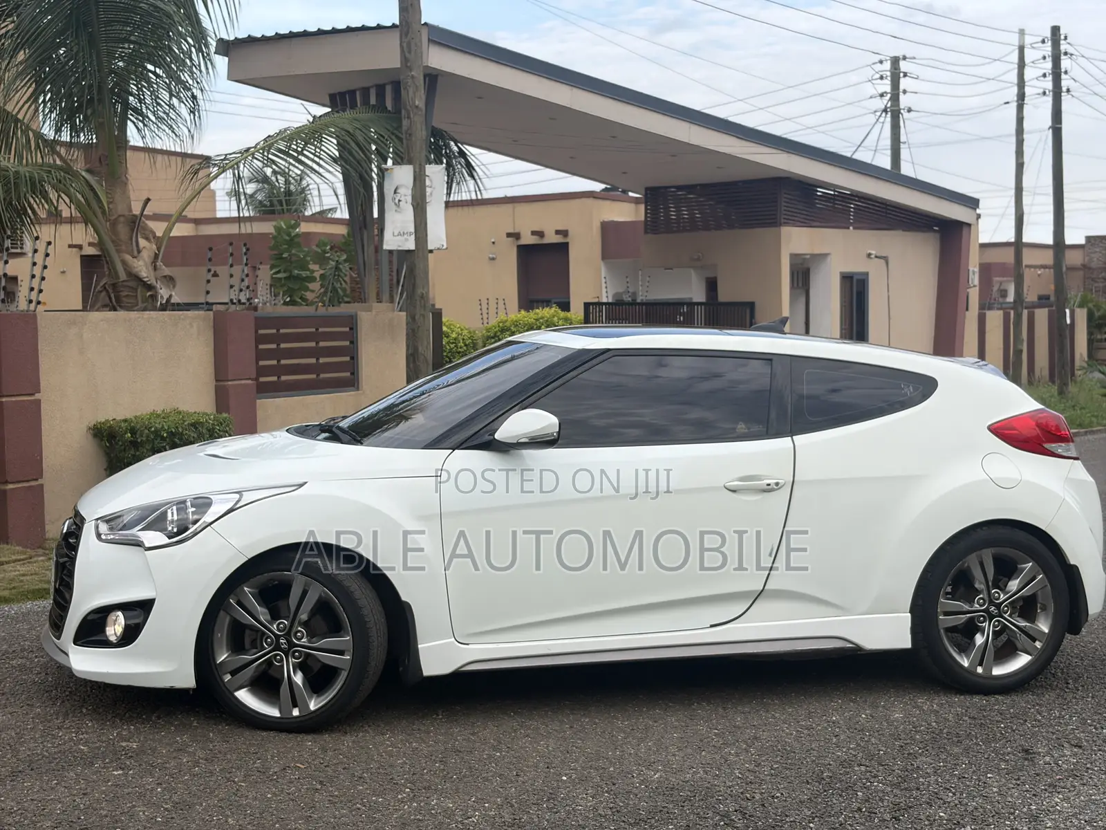 Hyundai Veloster Automatic 2012 White