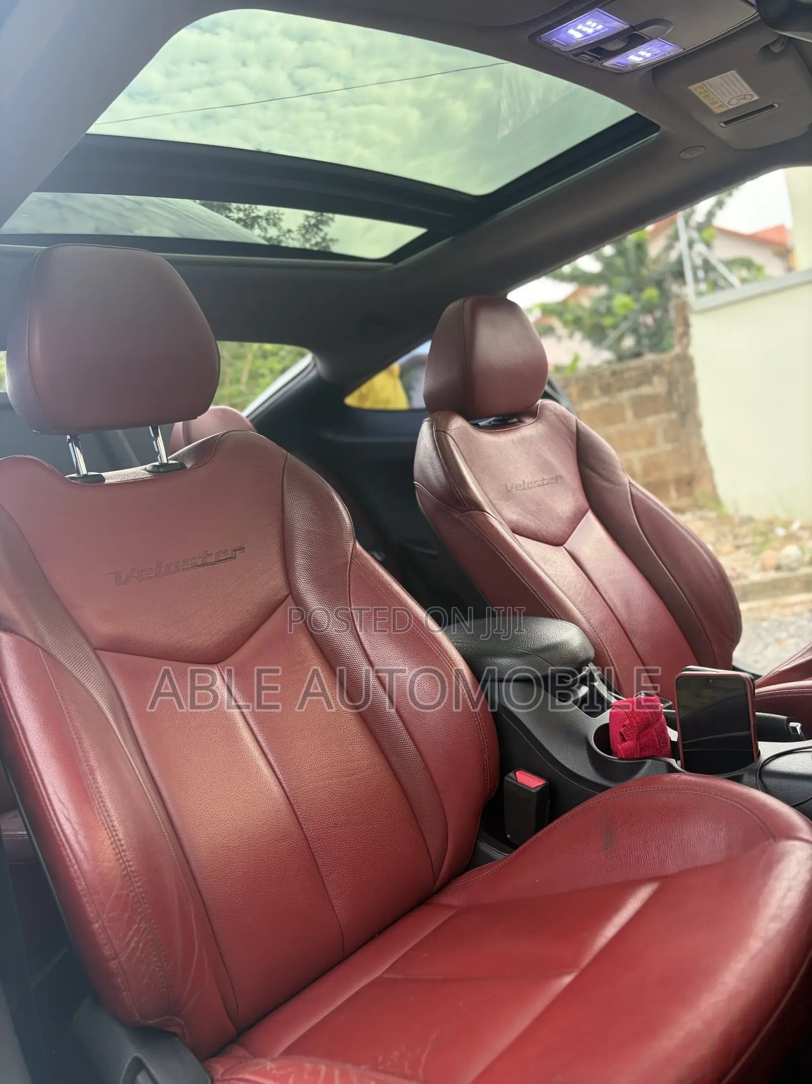 Hyundai Veloster Automatic 2012 White