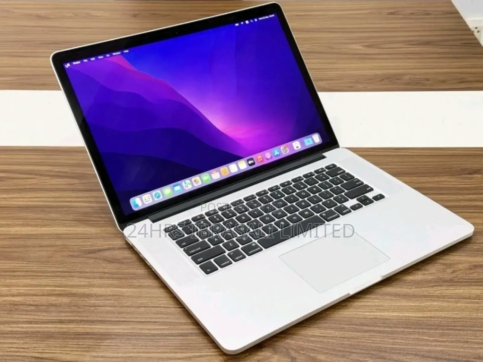 Laptop Apple MacBook Pro 2015 16GB Intel Core i7 SSD 256GB