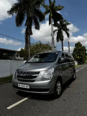 Hyundai Starex for Rent