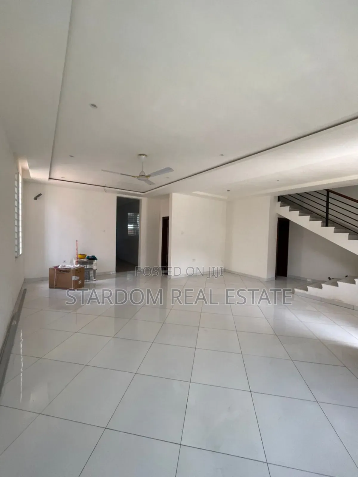 4bdrm Duplex in East Airport for rent