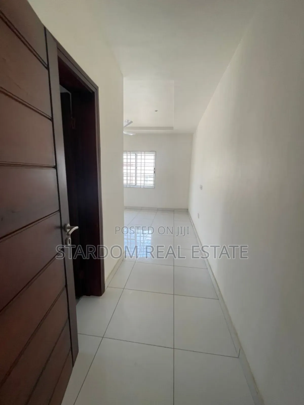 4bdrm Duplex in East Airport for rent