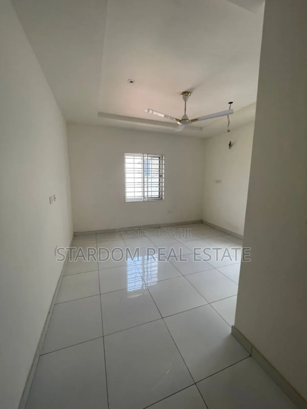 4bdrm Duplex in East Airport for rent