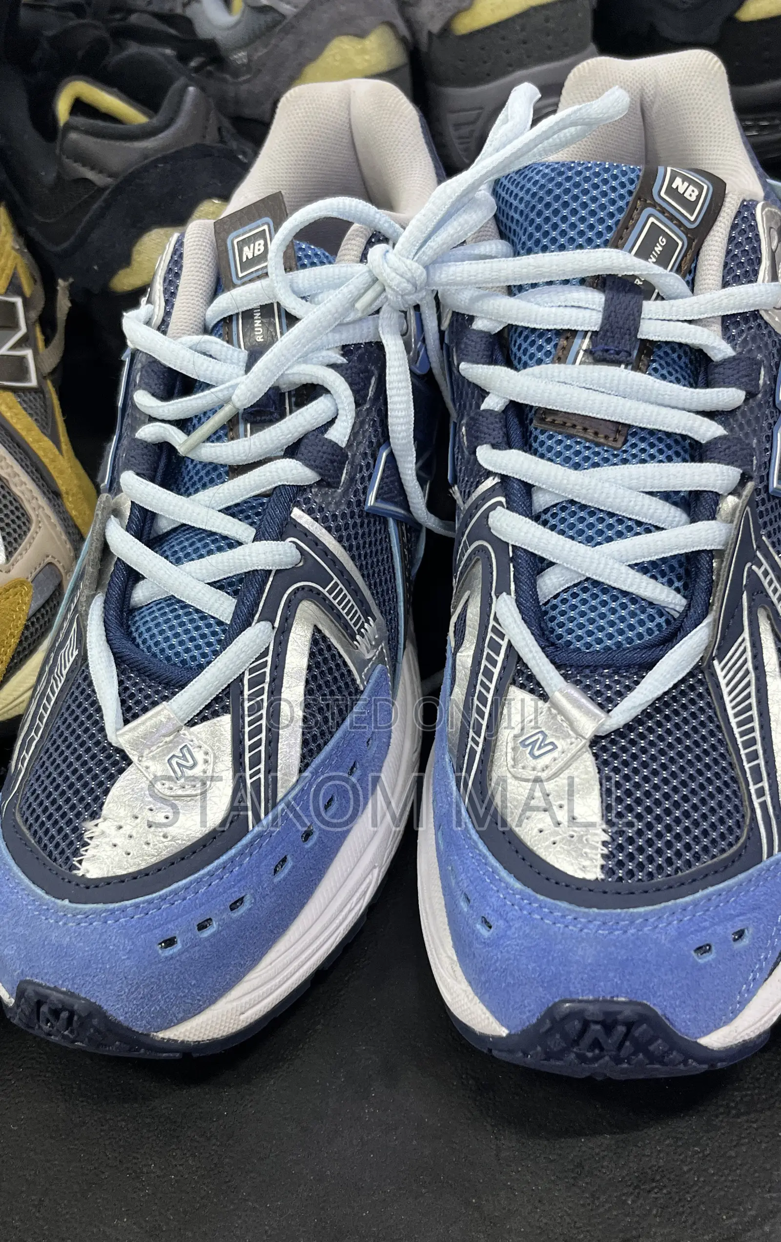 Shoe/ Sneakers - Unisex