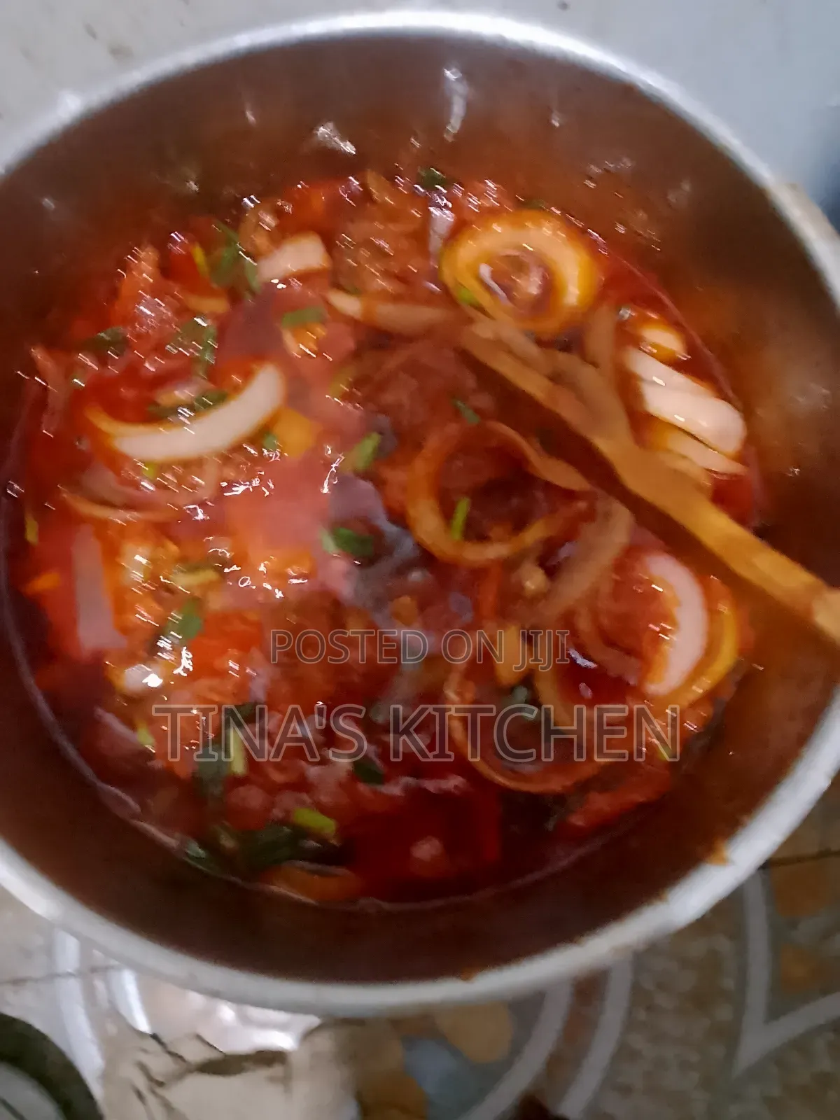 Tomato With Veggies and Chicken