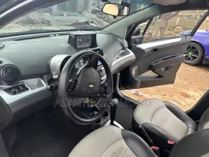 Chevrolet Spark 1LT 2013 Black
