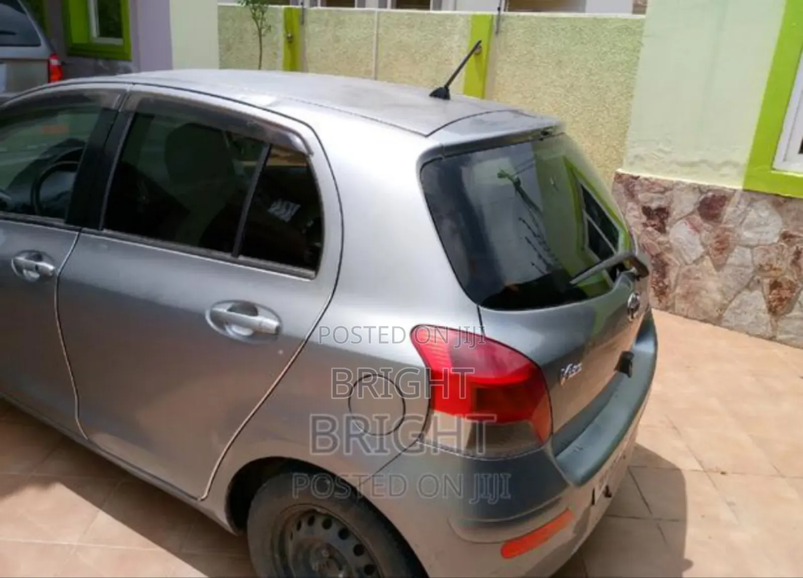 Toyota Vitz 2008 Gray