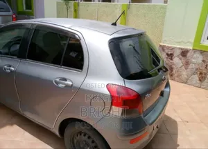 Toyota Vitz 2008 Gray