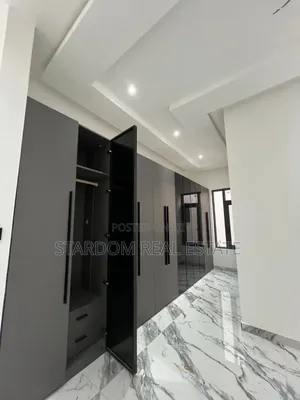 4bdrm Duplex in East Legon Hills, American House for sale