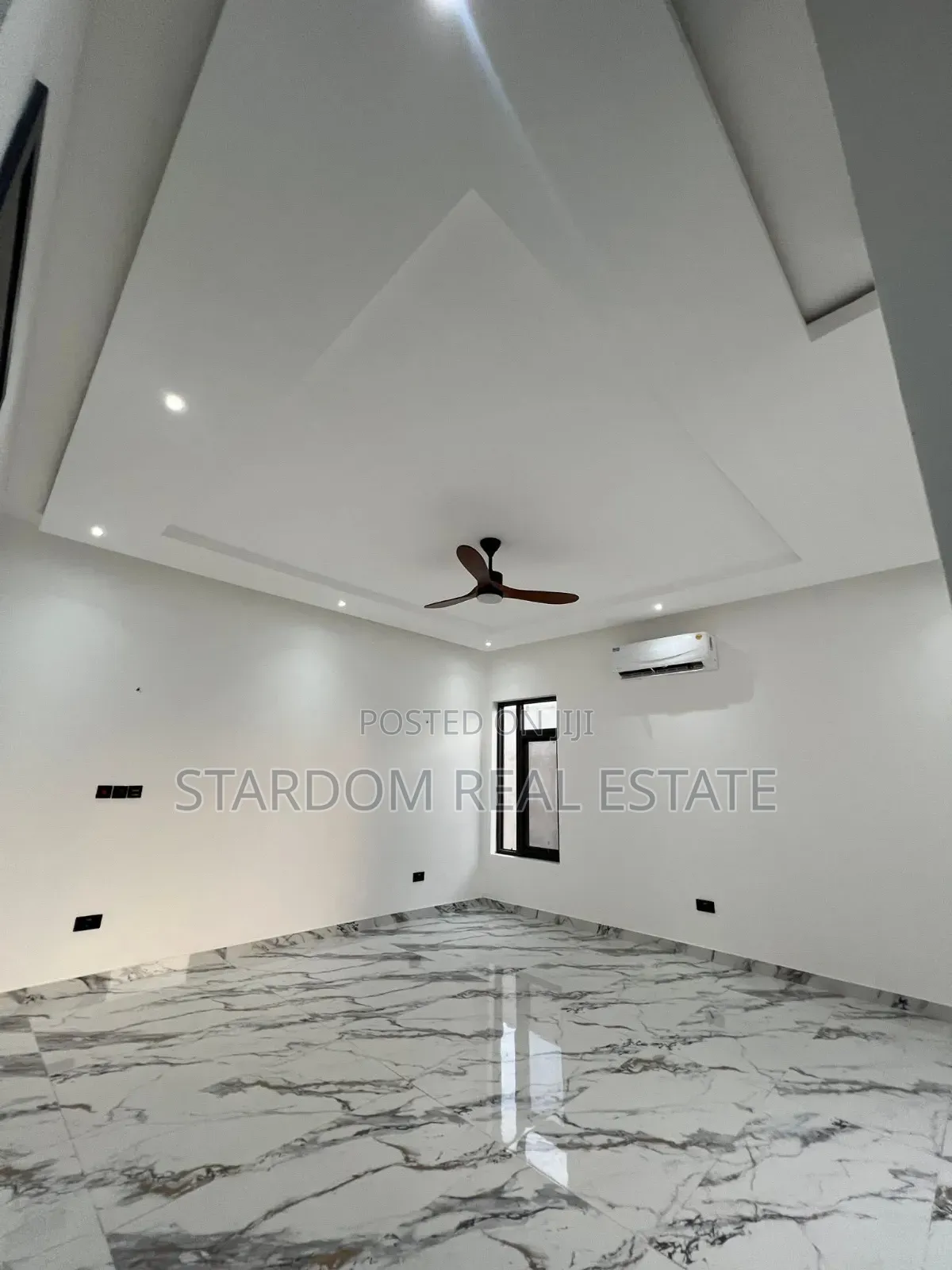4bdrm Duplex in East Legon Hills, American House for sale