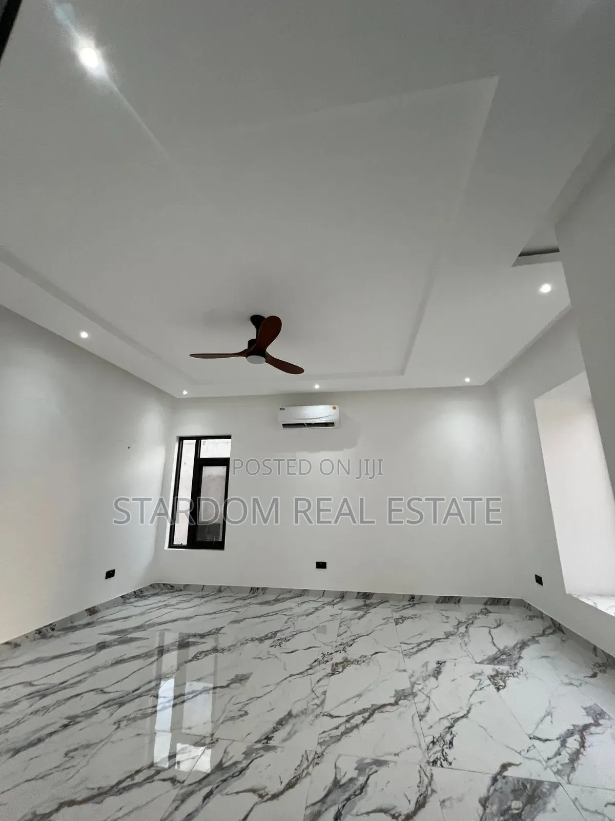 4bdrm Duplex in East Legon Hills, American House for sale