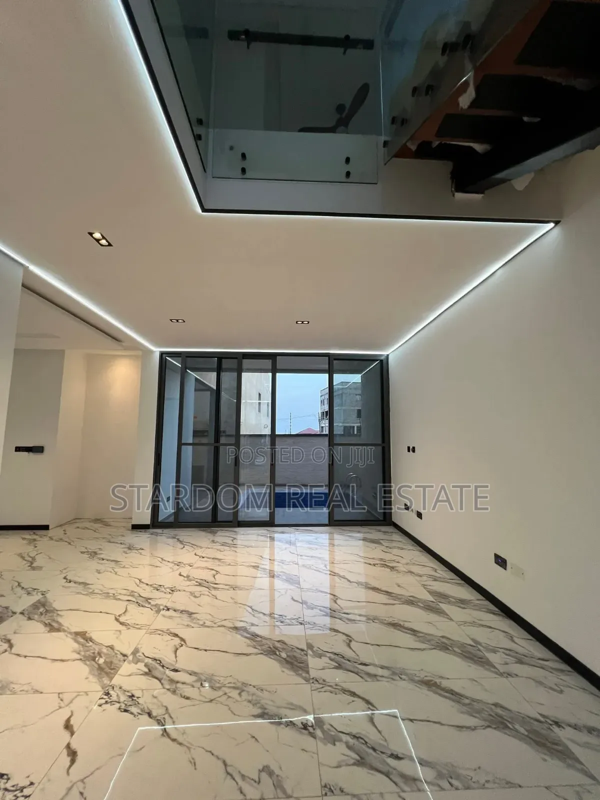 4bdrm Duplex in East Legon Hills, American House for sale