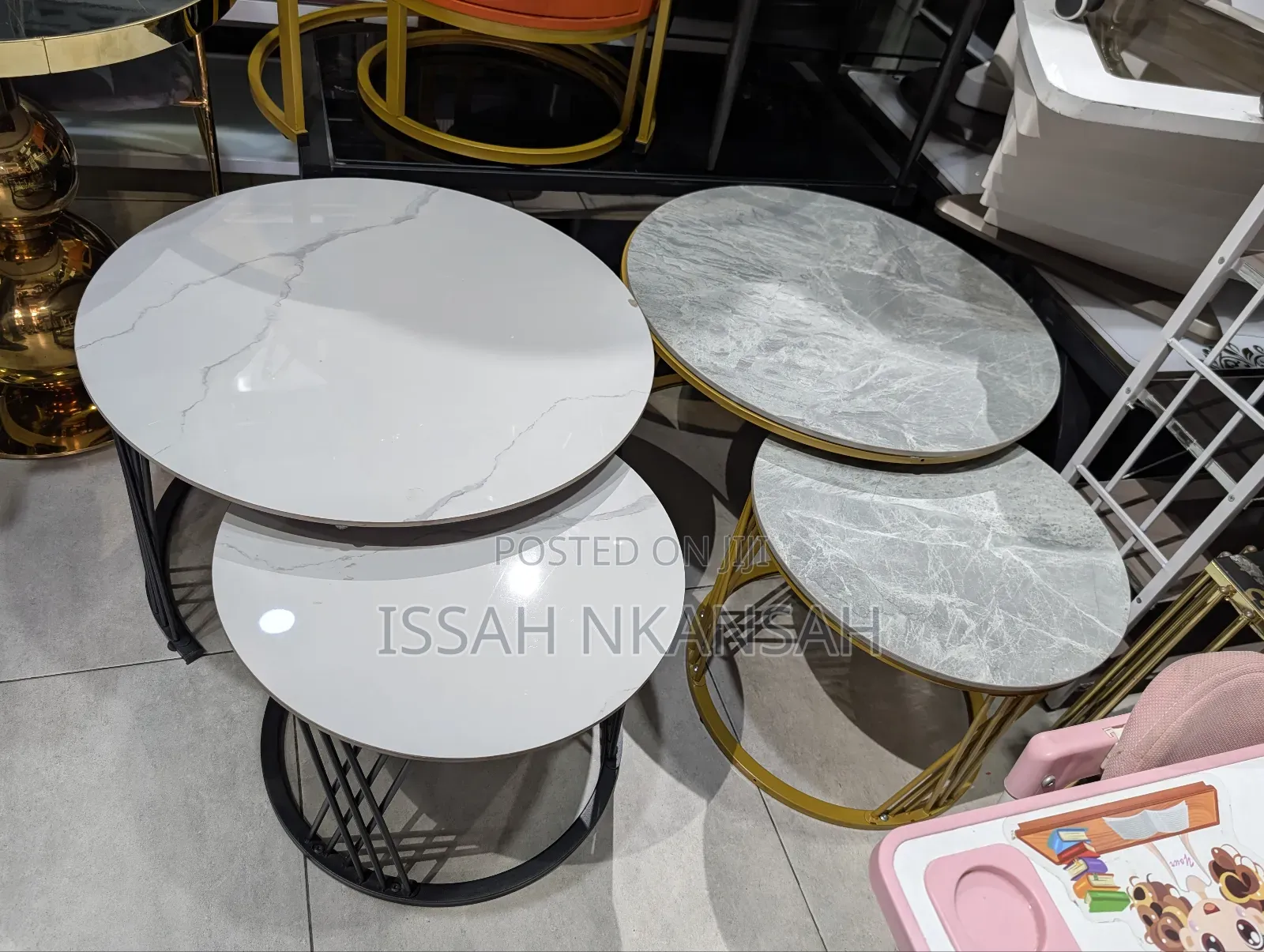 Round Centre Table