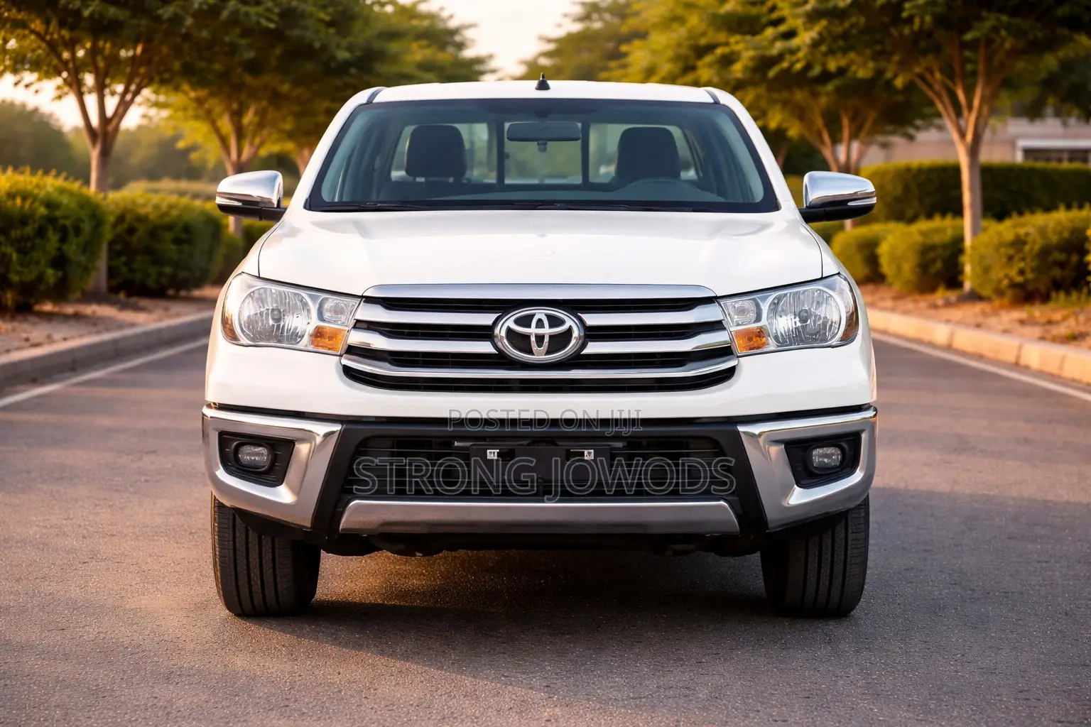 New Toyota Hilux 2025 White