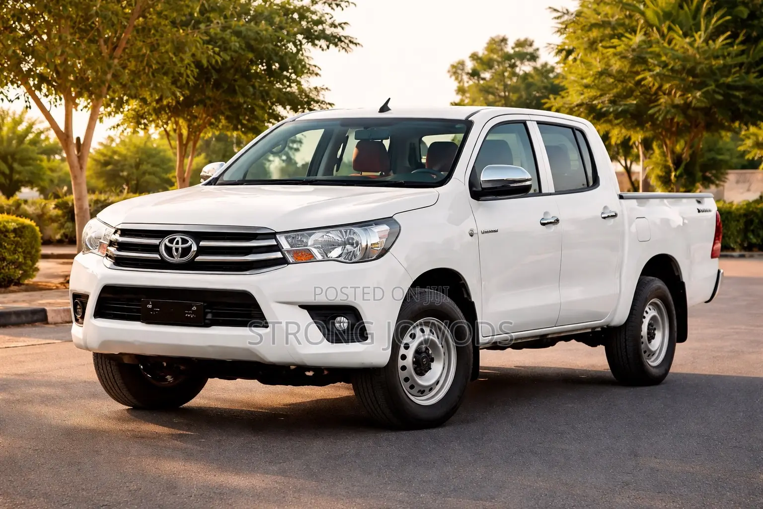 New Toyota Hilux 2025 White