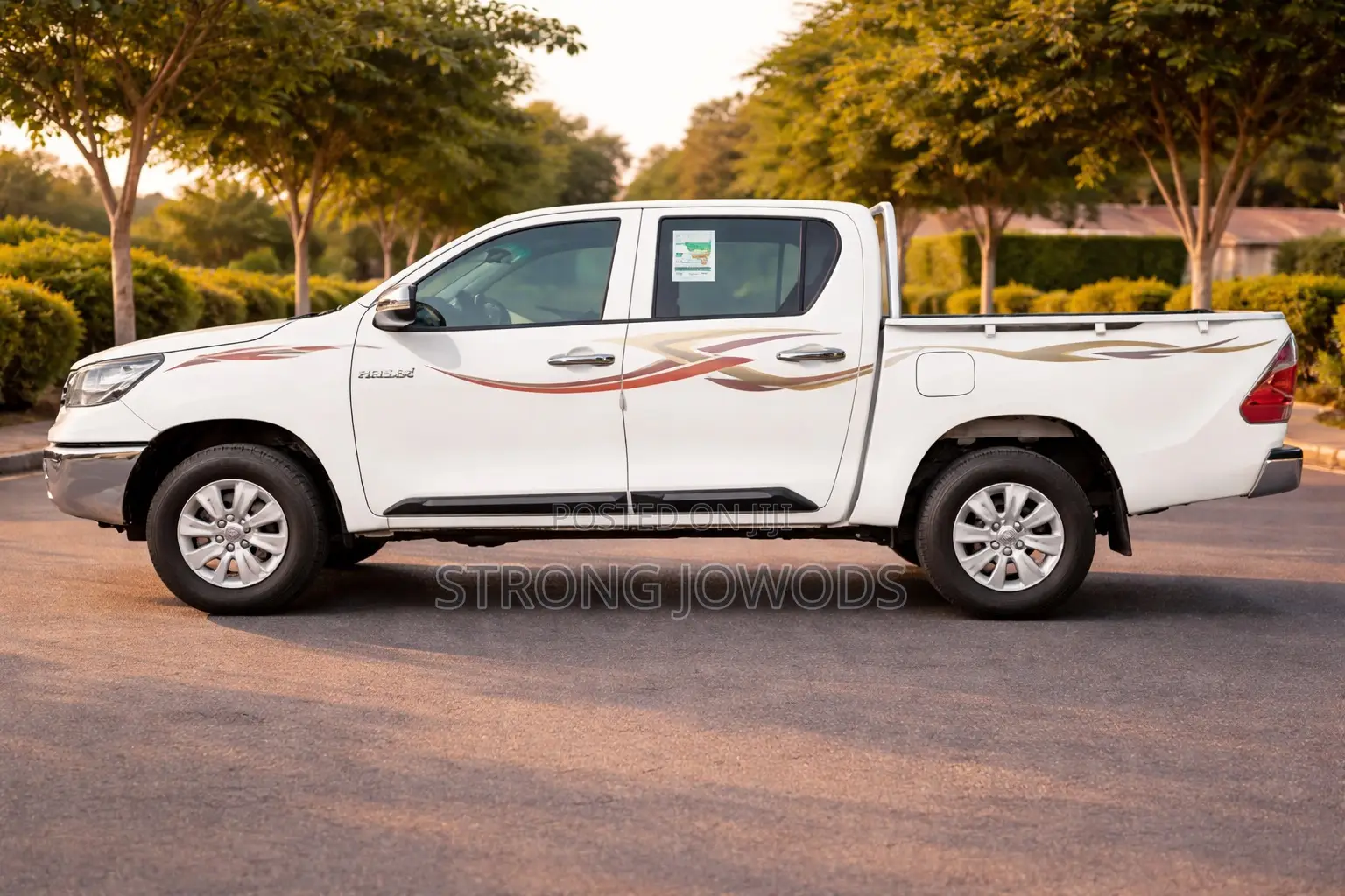 New Toyota Hilux 2025 White